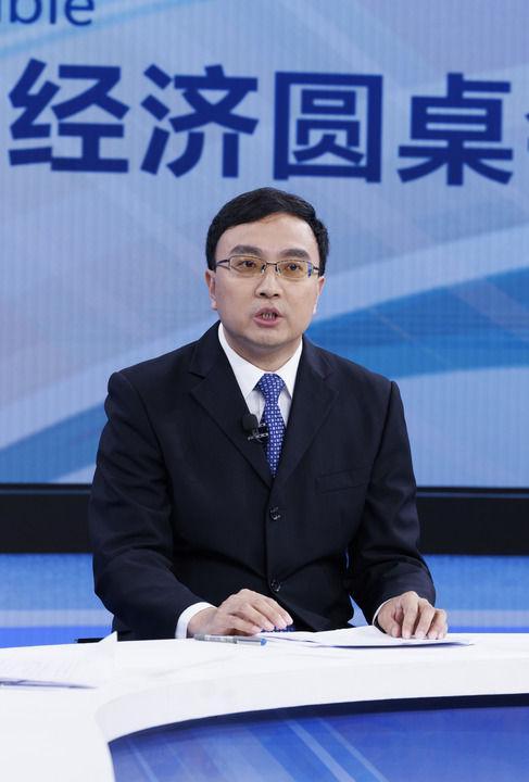 展的确定性应对各种不确定性——中国经济圆桌会聚焦“四稳”麻将胡了免费试玩中国经济圆桌会·新华全媒头条以高质量发(图3)